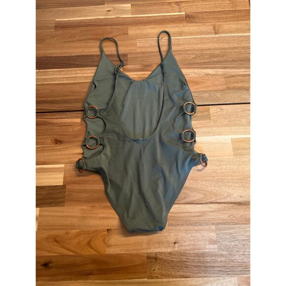 Aerie jade green swimsuit with side rings and deep plunge‎ back size S - Picture 4 of 6